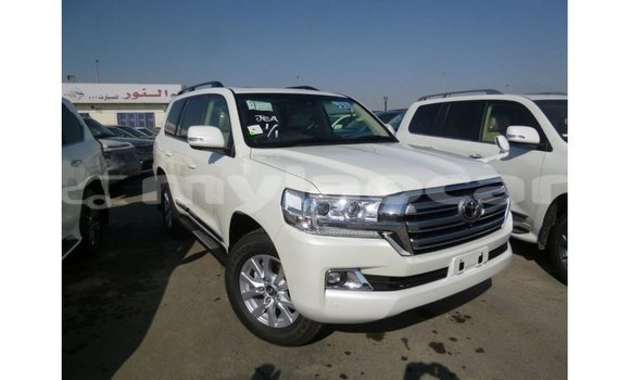 Buy Import Toyota Land Cruiser White Car in Import - Dubai in Attapeu Province Buy Import Toyota Land Cruiser White Car in Import - Dubai in Attapeu Province