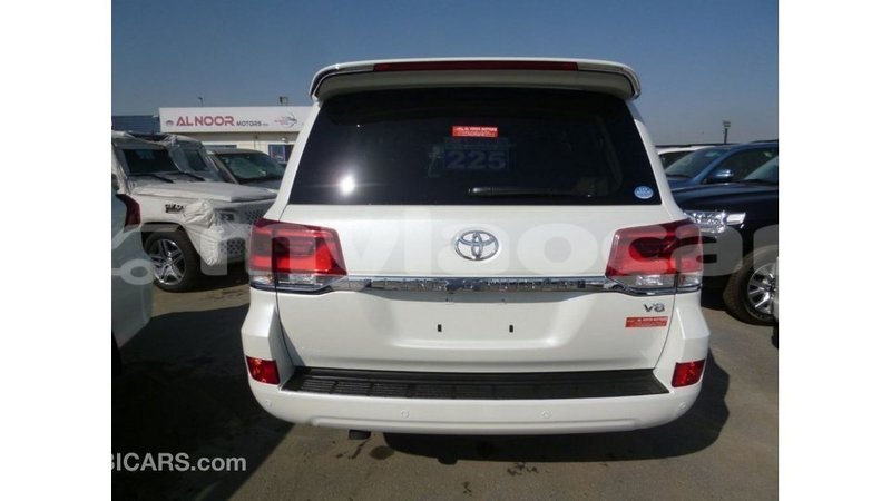 Big with watermark toyota land cruiser attapeu province import dubai 2972