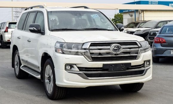 Buy Import Toyota Land Cruiser White Car in Import - Dubai in Attapeu Province Buy Import Toyota Land Cruiser White Car in Import - Dubai in Attapeu Province