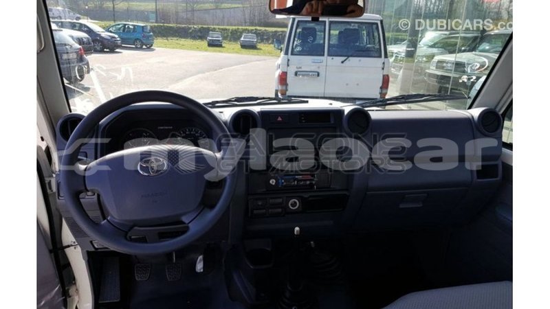 Big with watermark toyota land cruiser attapeu province import dubai 2986