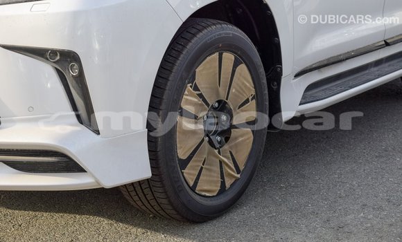 Buy Import Lexus LX White Car in Import - Dubai in Attapeu Province Buy Import Lexus LX White Car in Import - Dubai in Attapeu Province