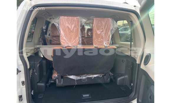 Buy Import Mitsubishi Pajero White Car in Import - Dubai in Attapeu Province Buy Import Mitsubishi Pajero White Car in Import - Dubai in Attapeu Province