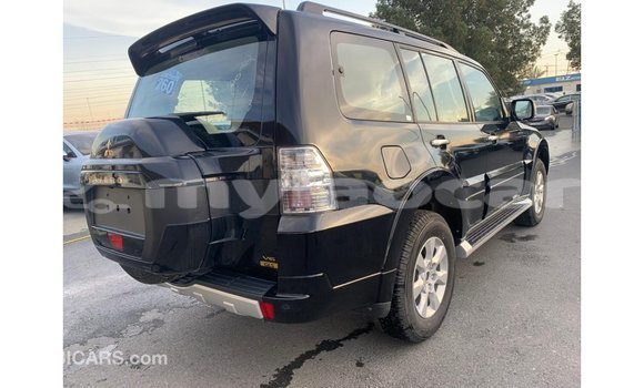 Buy Import Mitsubishi Pajero Black Car in Import - Dubai in Attapeu Province Buy Import Mitsubishi Pajero Black Car in Import - Dubai in Attapeu Province