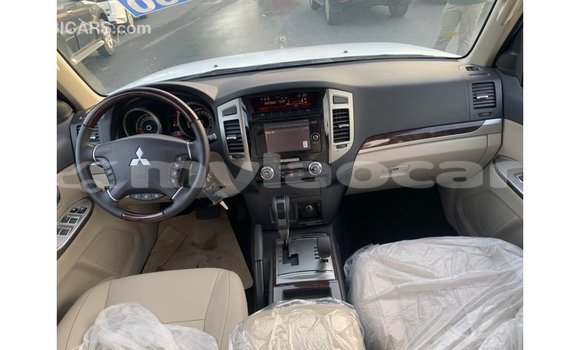 Buy Import Mitsubishi Pajero Black Car in Import - Dubai in Attapeu Province Buy Import Mitsubishi Pajero Black Car in Import - Dubai in Attapeu Province
