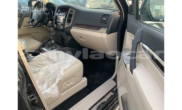 Buy Import Mitsubishi Pajero Black Car in Import - Dubai in Attapeu Province Buy Import Mitsubishi Pajero Black Car in Import - Dubai in Attapeu Province