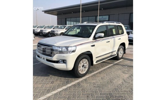 Buy Import Toyota Land Cruiser White Car in Import - Dubai in Attapeu Province Buy Import Toyota Land Cruiser White Car in Import - Dubai in Attapeu Province