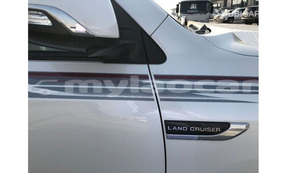 Buy Import Toyota Land Cruiser White Car in Import - Dubai in Attapeu Province Buy Import Toyota Land Cruiser White Car in Import - Dubai in Attapeu Province
