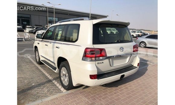 Buy Import Toyota Land Cruiser White Car in Import - Dubai in Attapeu Province Buy Import Toyota Land Cruiser White Car in Import - Dubai in Attapeu Province