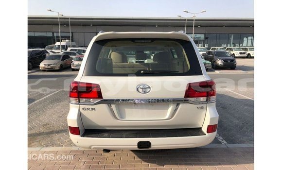 Buy Import Toyota Land Cruiser White Car in Import - Dubai in Attapeu Province Buy Import Toyota Land Cruiser White Car in Import - Dubai in Attapeu Province