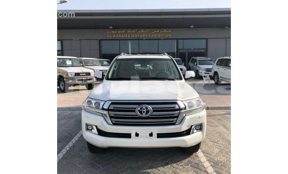 Buy Import Toyota Land Cruiser White Car in Import - Dubai in Attapeu Province Buy Import Toyota Land Cruiser White Car in Import - Dubai in Attapeu Province