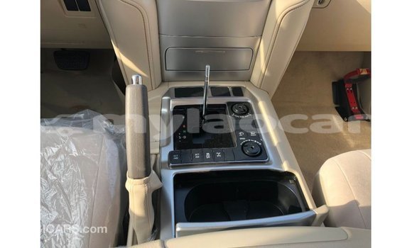 Buy Import Toyota Land Cruiser White Car in Import - Dubai in Attapeu Province Buy Import Toyota Land Cruiser White Car in Import - Dubai in Attapeu Province