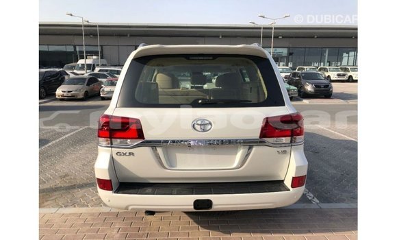 Buy Import Toyota Land Cruiser White Car in Import - Dubai in Attapeu Province Buy Import Toyota Land Cruiser White Car in Import - Dubai in Attapeu Province