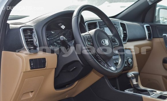 Buy Import Kia Sportage White Car in Import - Dubai in Attapeu Province Buy Import Kia Sportage White Car in Import - Dubai in Attapeu Province