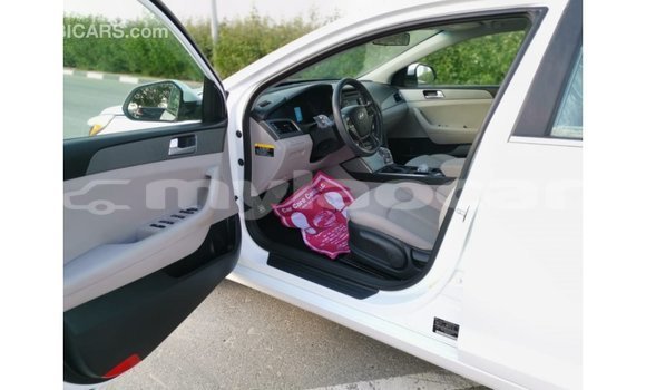 Buy Import Hyundai Sonata White Car in Import - Dubai in Attapeu Province Buy Import Hyundai Sonata White Car in Import - Dubai in Attapeu Province