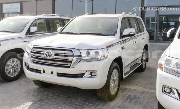 Buy Import Toyota Land Cruiser White Car in Import - Dubai in Attapeu Province Buy Import Toyota Land Cruiser White Car in Import - Dubai in Attapeu Province
