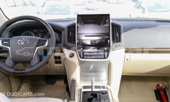 Buy Import Toyota Land Cruiser White Car in Import - Dubai in Attapeu Province Buy Import Toyota Land Cruiser White Car in Import - Dubai in Attapeu Province