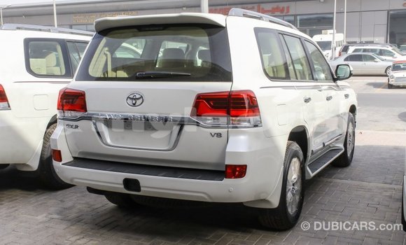 Buy Import Toyota Land Cruiser White Car in Import - Dubai in Attapeu Province Buy Import Toyota Land Cruiser White Car in Import - Dubai in Attapeu Province