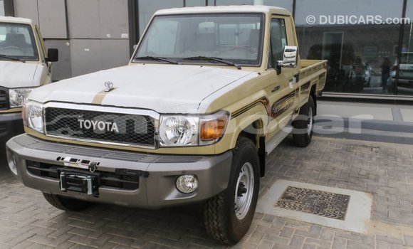ຊື້ ການ ນຳ ເຂົ້າ Toyota Land Cruiser Beige ລົດ ໃນ Import - Dubai ໃນ Attapeu Province ຊື້ ການ ນຳ ເຂົ້າ Toyota Land Cruiser Beige ລົດ ໃນ Import - Dubai ໃນ Attapeu Province