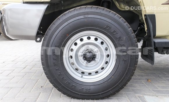 ຊື້ ການ ນຳ ເຂົ້າ Toyota Land Cruiser Beige ລົດ ໃນ Import - Dubai ໃນ Attapeu Province ຊື້ ການ ນຳ ເຂົ້າ Toyota Land Cruiser Beige ລົດ ໃນ Import - Dubai ໃນ Attapeu Province