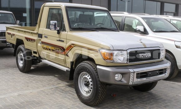 Buy Import Toyota Land Cruiser Beige Car in Import - Dubai in Attapeu Province Buy Import Toyota Land Cruiser Beige Car in Import - Dubai in Attapeu Province