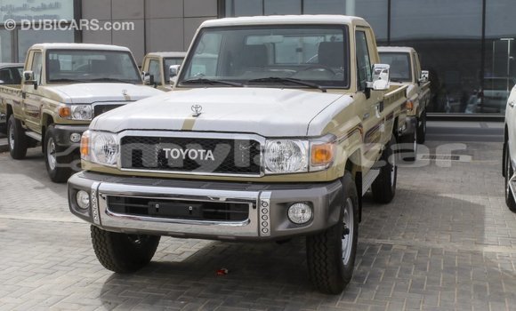 Buy Import Toyota Land Cruiser Beige Car in Import - Dubai in Attapeu Province Buy Import Toyota Land Cruiser Beige Car in Import - Dubai in Attapeu Province