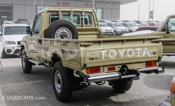 Buy Import Toyota Land Cruiser Beige Car in Import - Dubai in Attapeu Province Buy Import Toyota Land Cruiser Beige Car in Import - Dubai in Attapeu Province
