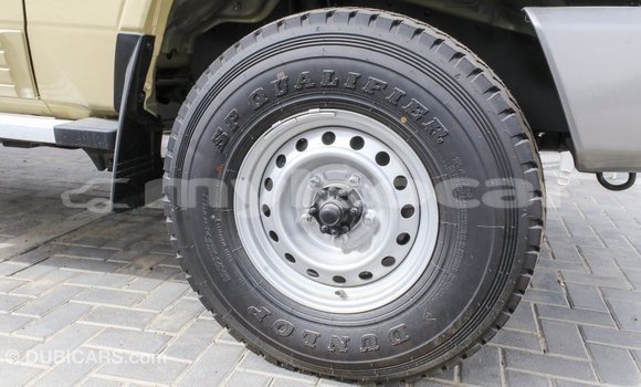 Buy Import Toyota Land Cruiser Beige Car in Import - Dubai in Attapeu Province Buy Import Toyota Land Cruiser Beige Car in Import - Dubai in Attapeu Province
