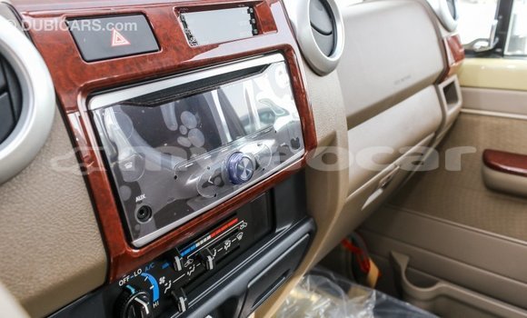 ຊື້ ການ ນຳ ເຂົ້າ Toyota Land Cruiser Beige ລົດ ໃນ Import - Dubai ໃນ Attapeu Province ຊື້ ການ ນຳ ເຂົ້າ Toyota Land Cruiser Beige ລົດ ໃນ Import - Dubai ໃນ Attapeu Province
