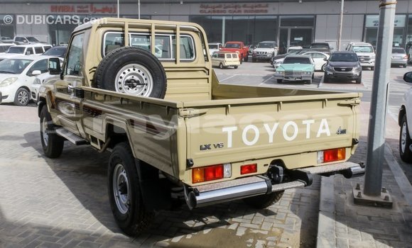 ຊື້ ການ ນຳ ເຂົ້າ Toyota Land Cruiser Beige ລົດ ໃນ Import - Dubai ໃນ Attapeu Province ຊື້ ການ ນຳ ເຂົ້າ Toyota Land Cruiser Beige ລົດ ໃນ Import - Dubai ໃນ Attapeu Province