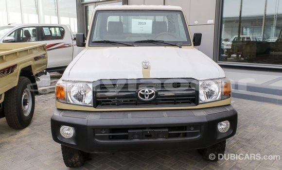 Buy Import Toyota Land Cruiser Beige Car in Import - Dubai in Attapeu Province Buy Import Toyota Land Cruiser Beige Car in Import - Dubai in Attapeu Province