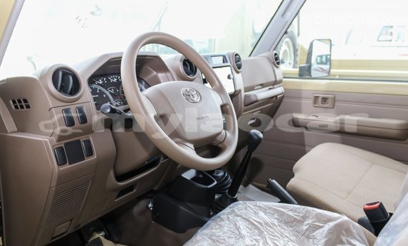 Buy Import Toyota Land Cruiser Beige Car in Import - Dubai in Attapeu Province Buy Import Toyota Land Cruiser Beige Car in Import - Dubai in Attapeu Province
