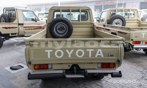 Buy Import Toyota Land Cruiser Beige Car in Import - Dubai in Attapeu Province Buy Import Toyota Land Cruiser Beige Car in Import - Dubai in Attapeu Province