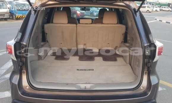 Buy Import Toyota Highlander Other Car in Import - Dubai in Attapeu Province Buy Import Toyota Highlander Other Car in Import - Dubai in Attapeu Province
