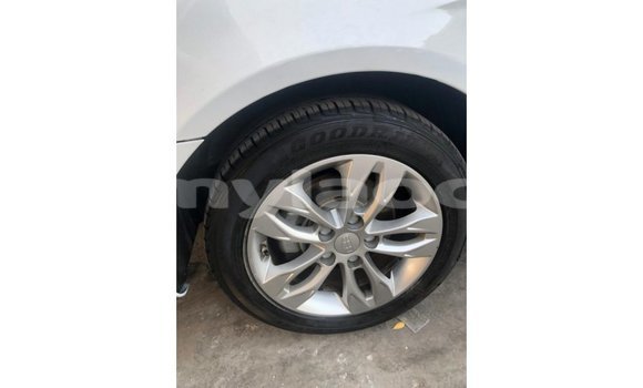 Buy Import Geely Emgrand 7 White Car in Import - Dubai in Attapeu Province Buy Import Geely Emgrand 7 White Car in Import - Dubai in Attapeu Province