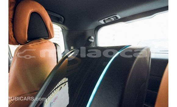 Acheter Import Voiture Lexus LX Noir à Import - Dubai, Attapeu Province Acheter Import Voiture Lexus LX Noir à Import - Dubai, Attapeu Province