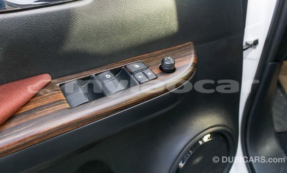 Buy Import Toyota Hilux White Car in Import - Dubai in Attapeu Province Buy Import Toyota Hilux White Car in Import - Dubai in Attapeu Province