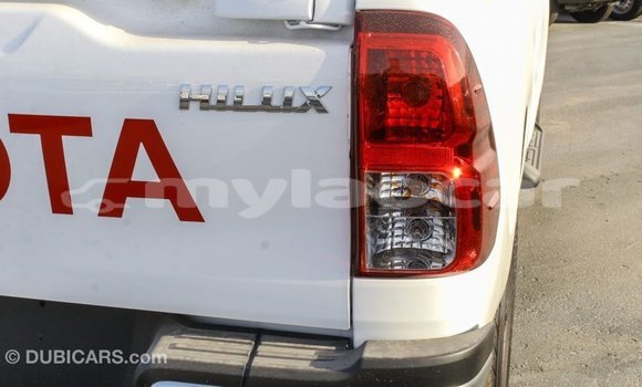 Buy Import Toyota Hilux White Car in Import - Dubai in Attapeu Province Buy Import Toyota Hilux White Car in Import - Dubai in Attapeu Province
