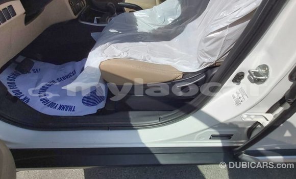 Buy Import Mitsubishi Outlander White Car in Import - Dubai in Attapeu Province Buy Import Mitsubishi Outlander White Car in Import - Dubai in Attapeu Province