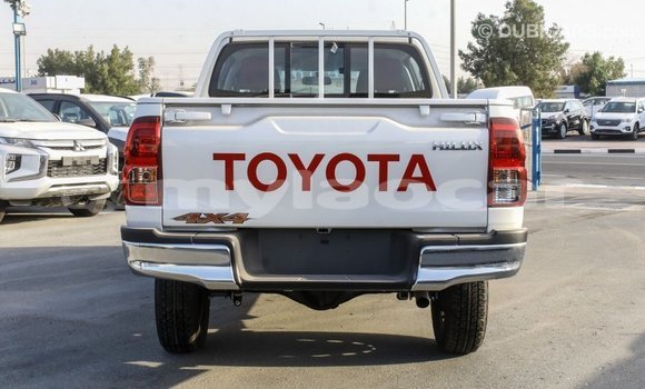 Buy Import Toyota Hilux White Car in Import - Dubai in Attapeu Province Buy Import Toyota Hilux White Car in Import - Dubai in Attapeu Province