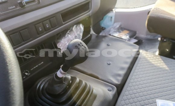 Buy Import Toyota Coaster White Car in Import - Dubai in Attapeu Province Buy Import Toyota Coaster White Car in Import - Dubai in Attapeu Province