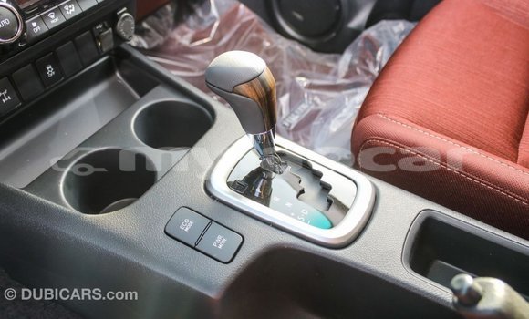 Buy Import Toyota Hilux White Car in Import - Dubai in Attapeu Province Buy Import Toyota Hilux White Car in Import - Dubai in Attapeu Province