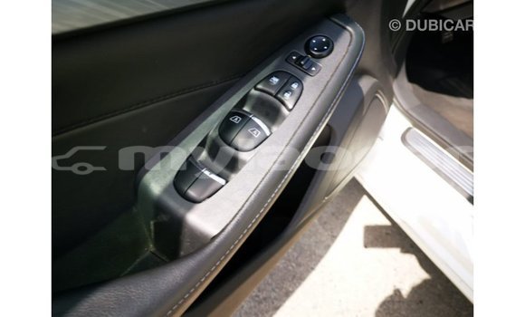 Acheter Import Voiture Nissan Maxima Blanc à Import - Dubai, Attapeu Province Acheter Import Voiture Nissan Maxima Blanc à Import - Dubai, Attapeu Province