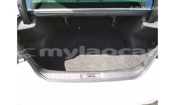 Acheter Import Voiture Nissan Maxima Blanc à Import - Dubai, Attapeu Province Acheter Import Voiture Nissan Maxima Blanc à Import - Dubai, Attapeu Province