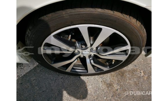 Acheter Import Voiture Nissan Maxima Blanc à Import - Dubai, Attapeu Province Acheter Import Voiture Nissan Maxima Blanc à Import - Dubai, Attapeu Province