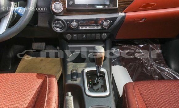 Buy Import Toyota Hilux White Car in Import - Dubai in Attapeu Province Buy Import Toyota Hilux White Car in Import - Dubai in Attapeu Province