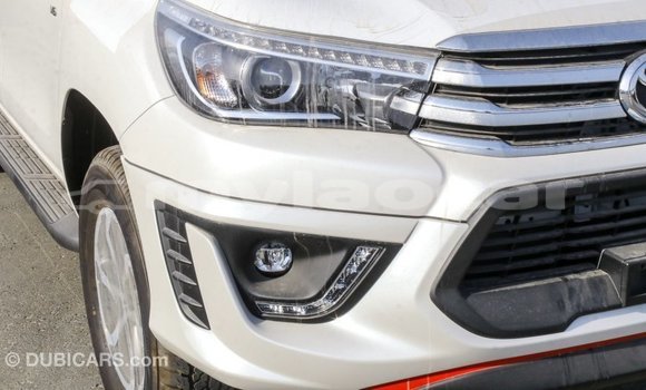 Buy Import Toyota Hilux White Car in Import - Dubai in Attapeu Province Buy Import Toyota Hilux White Car in Import - Dubai in Attapeu Province