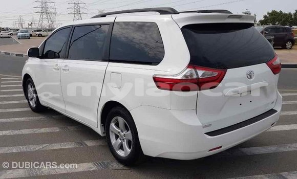 Buy Import Toyota Sienna White Car in Import - Dubai in Attapeu Province Buy Import Toyota Sienna White Car in Import - Dubai in Attapeu Province