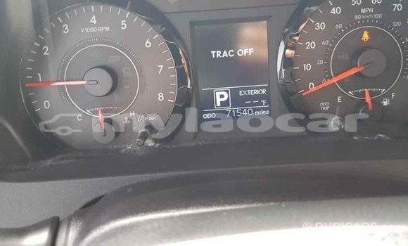 Buy Import Toyota Sienna White Car in Import - Dubai in Attapeu Province Buy Import Toyota Sienna White Car in Import - Dubai in Attapeu Province