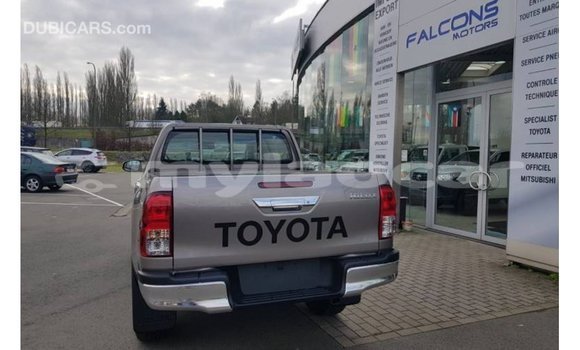 Buy Import Toyota Hilux Brown Car in Import - Dubai in Attapeu Province Buy Import Toyota Hilux Brown Car in Import - Dubai in Attapeu Province