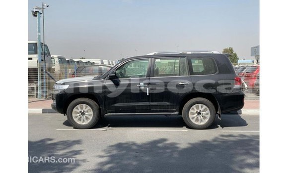 Acheter Import Voiture Toyota Land Cruiser Noir à Import - Dubai, Attapeu Province Acheter Import Voiture Toyota Land Cruiser Noir à Import - Dubai, Attapeu Province